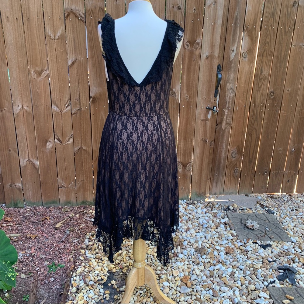⭐️SOLD⭐️Kimchi Blue Indy Lace Midi Dress | L | Black NEW!! - Picture 4 of 10